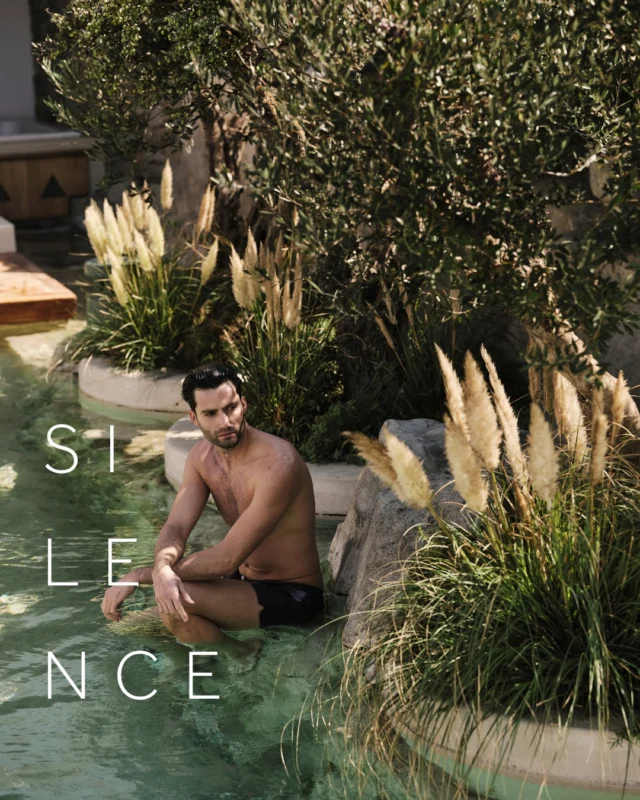 Salt on your skin. Silence in your lungs. A garden carved for one. At Kove, it’s not about checking in. It’s about opting out.
.
.
.
#kove #kovemykonos #ornos #ornosbeach #luxurybohemian #luxuryhotels #mykonos #greece